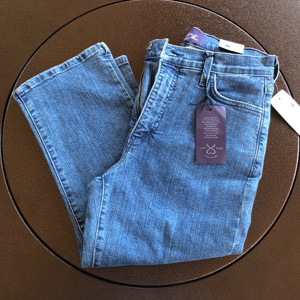 NYDJ Floral Embroider Jean Crop Capri - Petite
